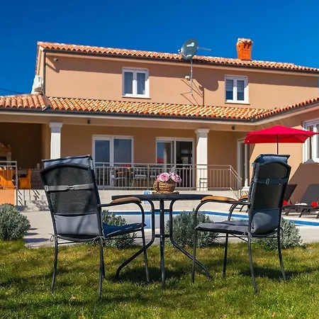 Ferienhaus Villa Divsici