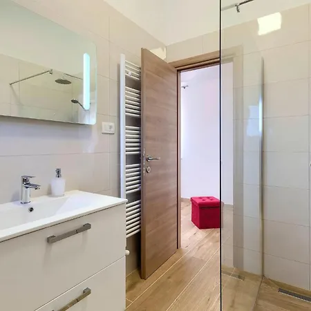Ferienhaus Villa Divsici
