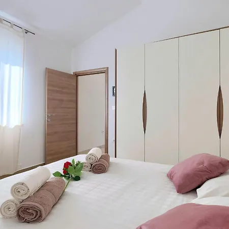 Casa de Férias Villa Divsici Divšići