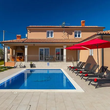 Casa de Férias Villa Divsici Divšići