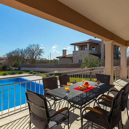 Villa Divsici Divšići