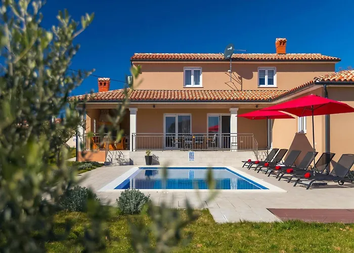 Hébergement de vacances Villa Divsici