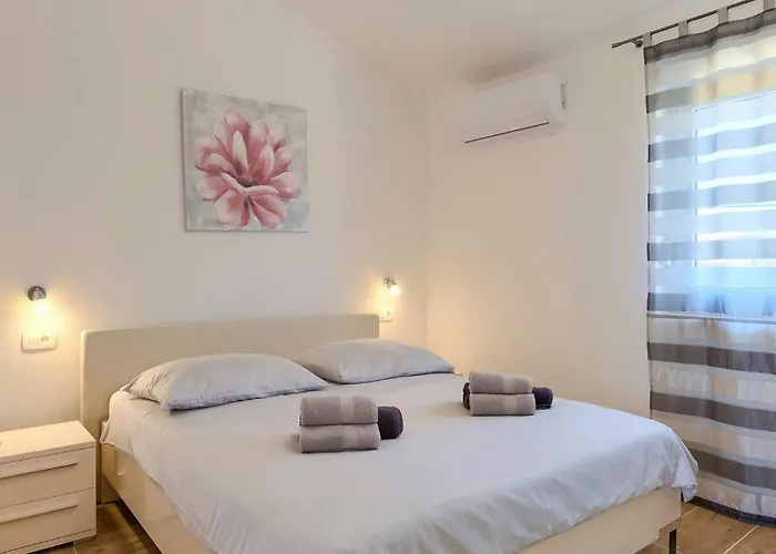 Ferienhaus Villa Divsici *