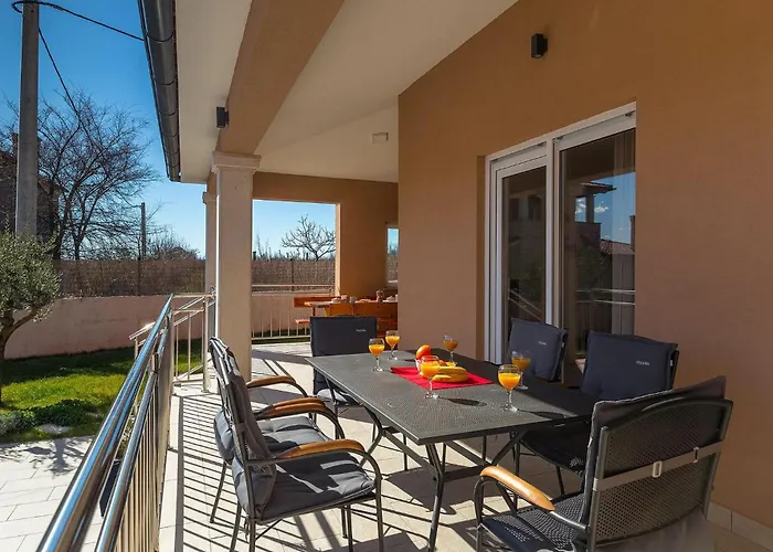 Ferienhaus Villa Divsici *