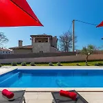 Villa Divsici
