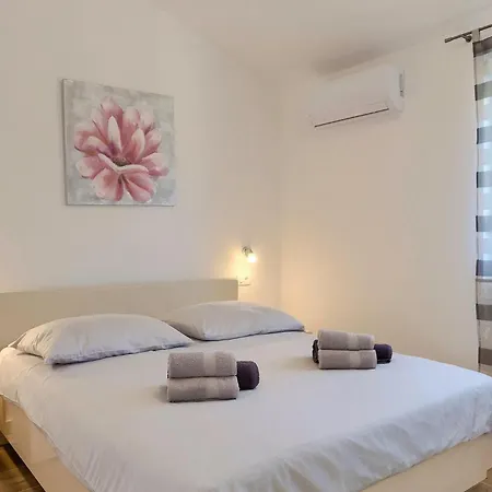 Σπίτι διακοπών Villa Divsici *