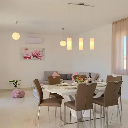 Villa Divsici Divšići
