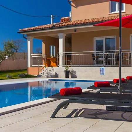 Villa Divsici Σπίτι διακοπών *