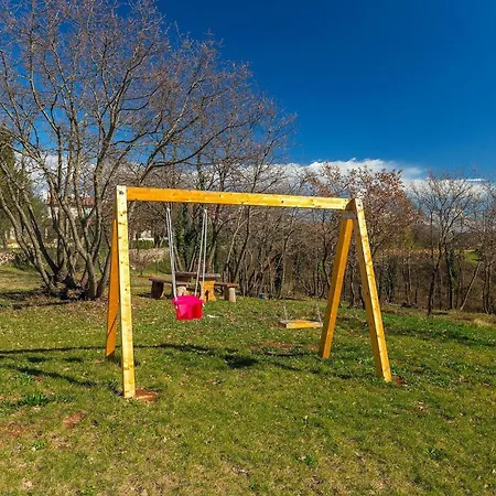 Villa Divsici Дом отдыха *