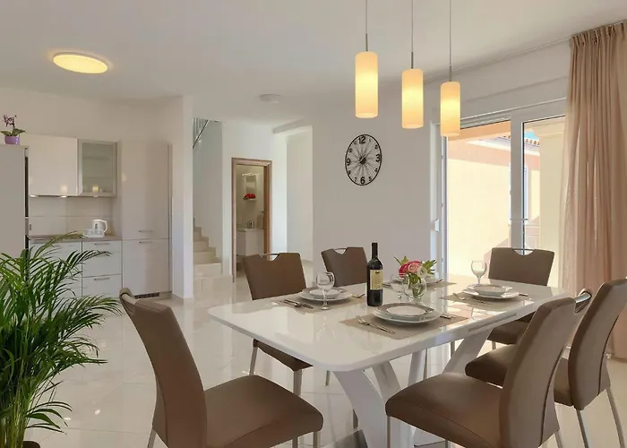 Holiday home Villa Divsici