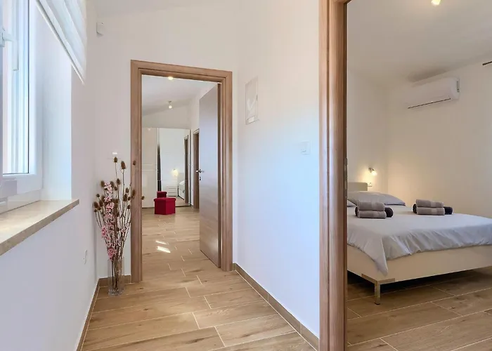 Vikendica Villa Divsici *