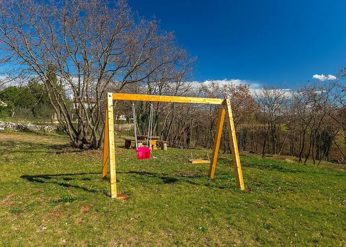 Villa Divsici Vakantiehuis *